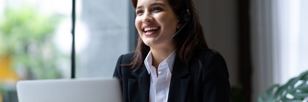 How to select the ideal VoIP headset for work in 2026